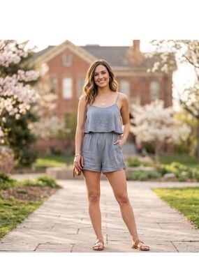 Hazel Gray Romper Short w/lace Front Size M